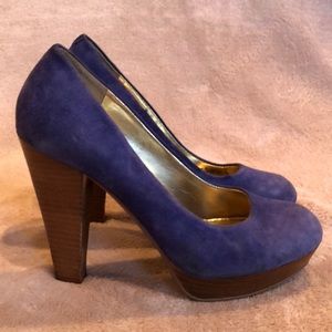 Vintage style Blue suede platform heels